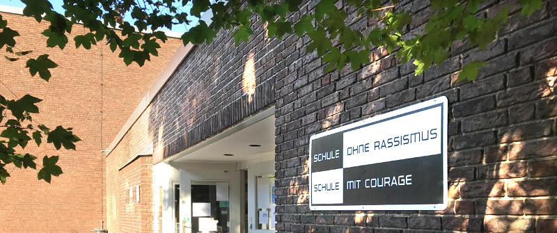 Schulbezogene Sozialarbeit an der Helmut-James-von-Moltke-Schule in Nord-Charlottenburg, Eingang Schulbezogene Sozialarbeit an der Helmut-James-von-Moltke-Schule in Nord-Charlottenburg, Eingang