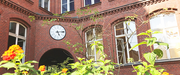 Schulsozialarbeit am Charlotte Wolf Kolleg, Schulgebäude, Berlin Charlottenburg Schulsozialarbeit am Charlotte Wolf Kolleg, Berlin Charlottenburg